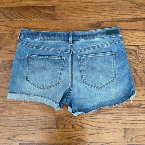 Abercrombie & Fitch Low Rise Denim Blue Jean Shorts Women’s Size 6 / 28 - Picture 5 of 6